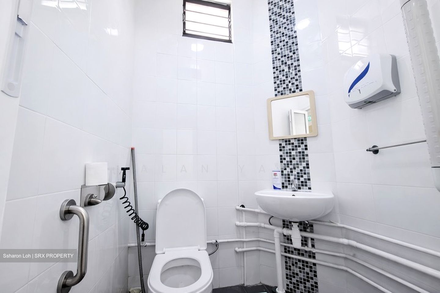 Jurong East Street 24 (Jurong East),  #584467161